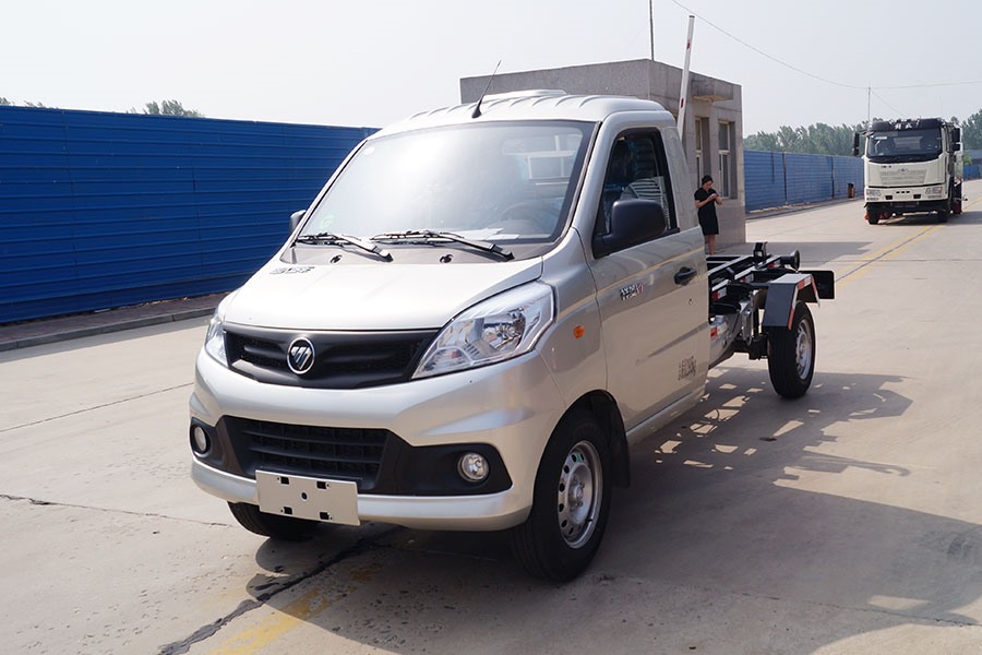 1噸車(chē)廂可卸式垃圾車(chē)（左45°）