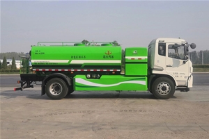 環(huán)衛(wèi)灑水車(chē)